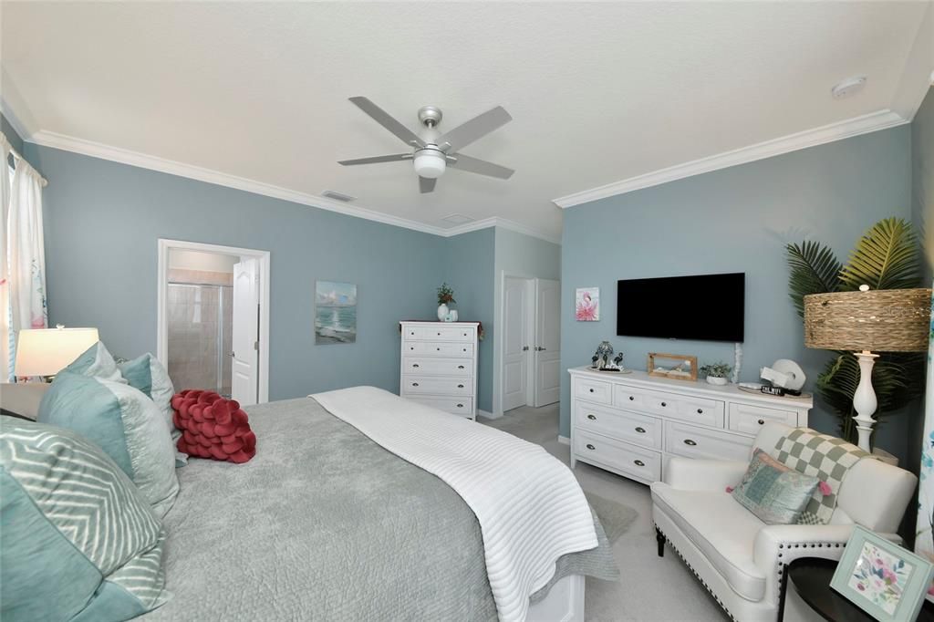 For Sale: $574,999 (4 beds, 3 baths, 2016 Square Feet)