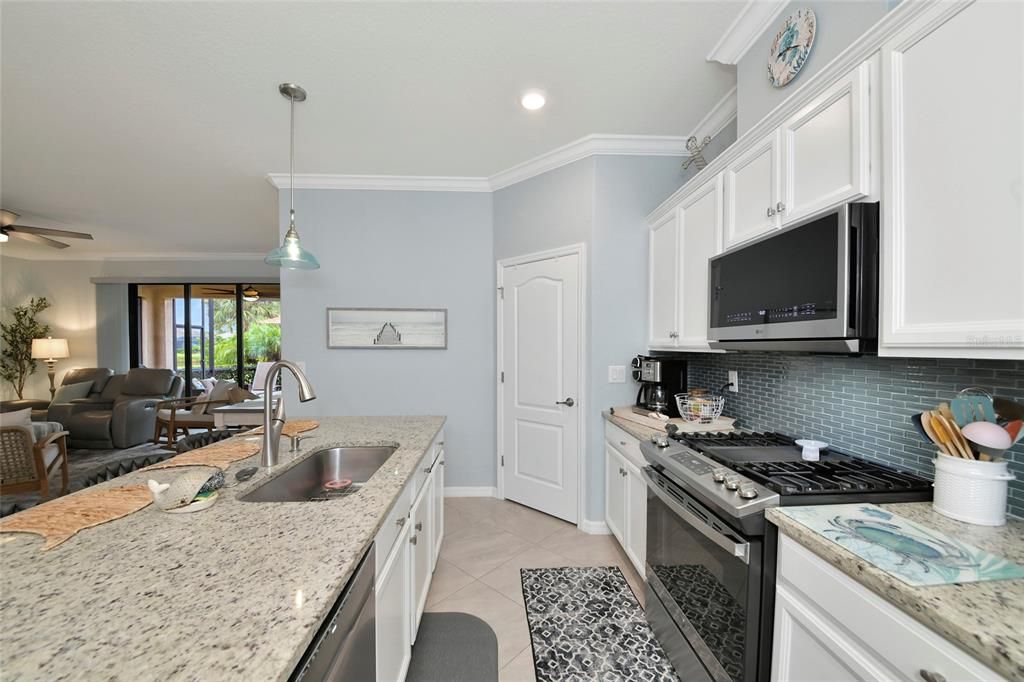 For Sale: $574,999 (4 beds, 3 baths, 2016 Square Feet)