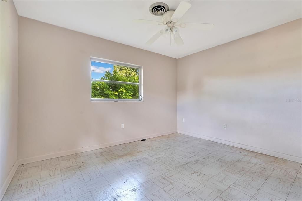 For Sale: $450,000 (2 beds, 2 baths, 1406 Square Feet)