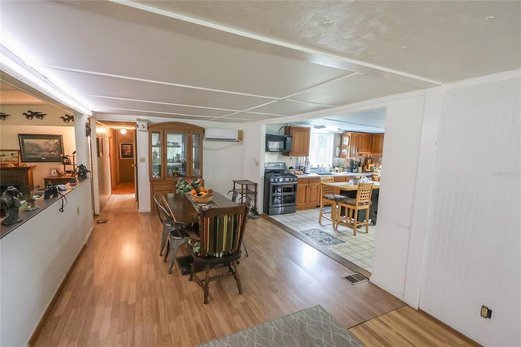 En Venta: $339,900 (2 camas, 2 baños, 672 Pies cuadrados)