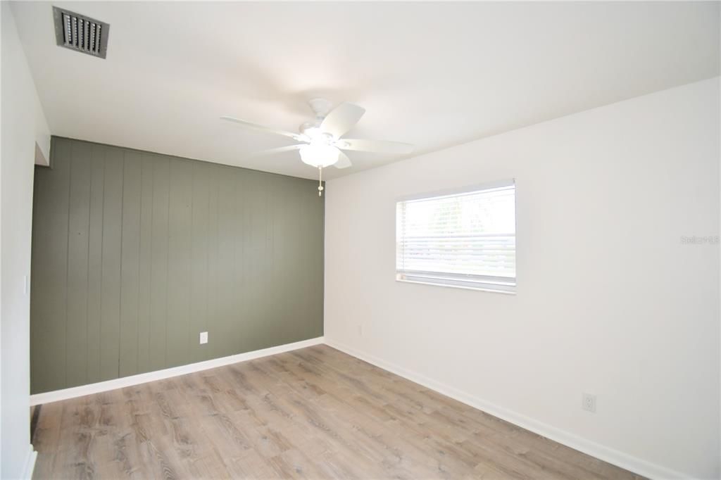 For Sale: $335,000 (3 beds, 2 baths, 2148 Square Feet)