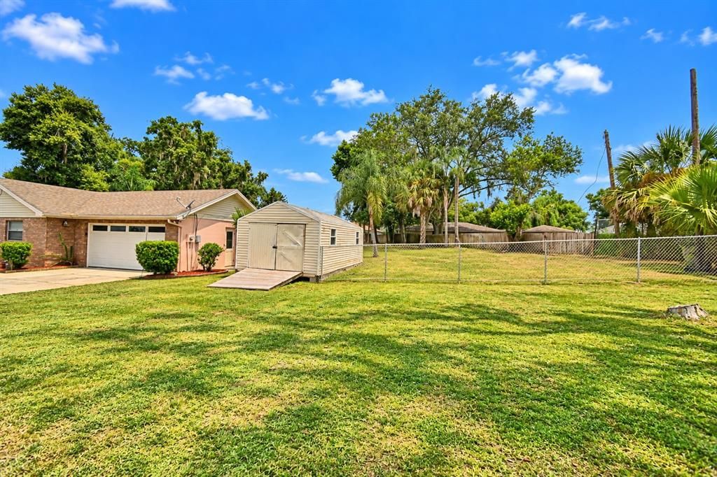 For Sale: $335,000 (3 beds, 2 baths, 2148 Square Feet)