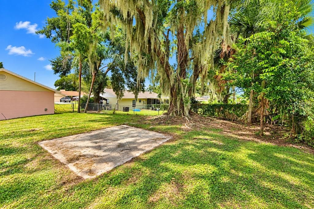 For Sale: $335,000 (3 beds, 2 baths, 2148 Square Feet)