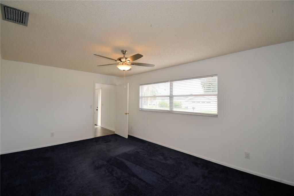 For Sale: $335,000 (3 beds, 2 baths, 2148 Square Feet)