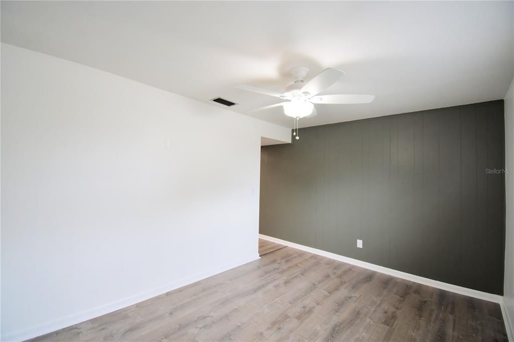For Sale: $335,000 (3 beds, 2 baths, 2148 Square Feet)