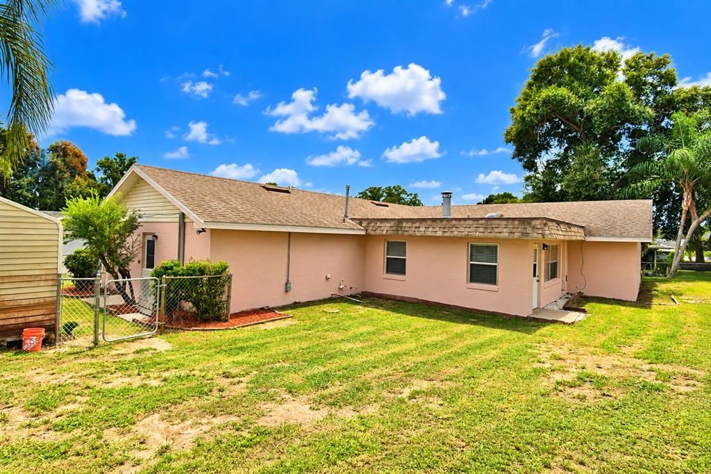 For Sale: $335,000 (3 beds, 2 baths, 2148 Square Feet)