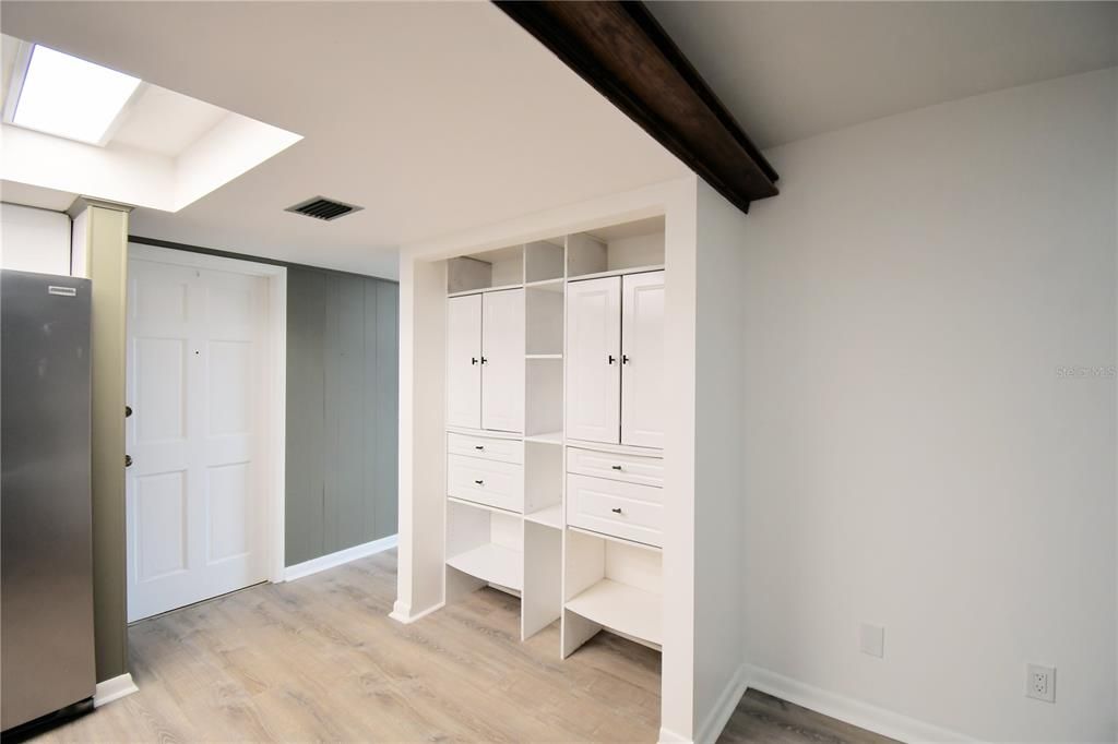 For Sale: $335,000 (3 beds, 2 baths, 2148 Square Feet)