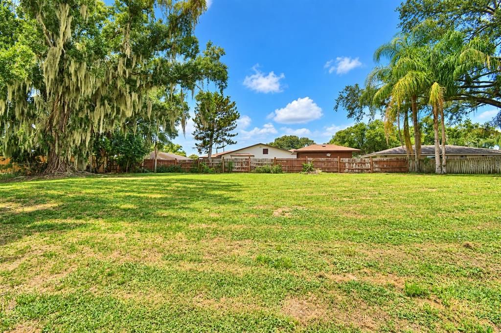 For Sale: $335,000 (3 beds, 2 baths, 2148 Square Feet)