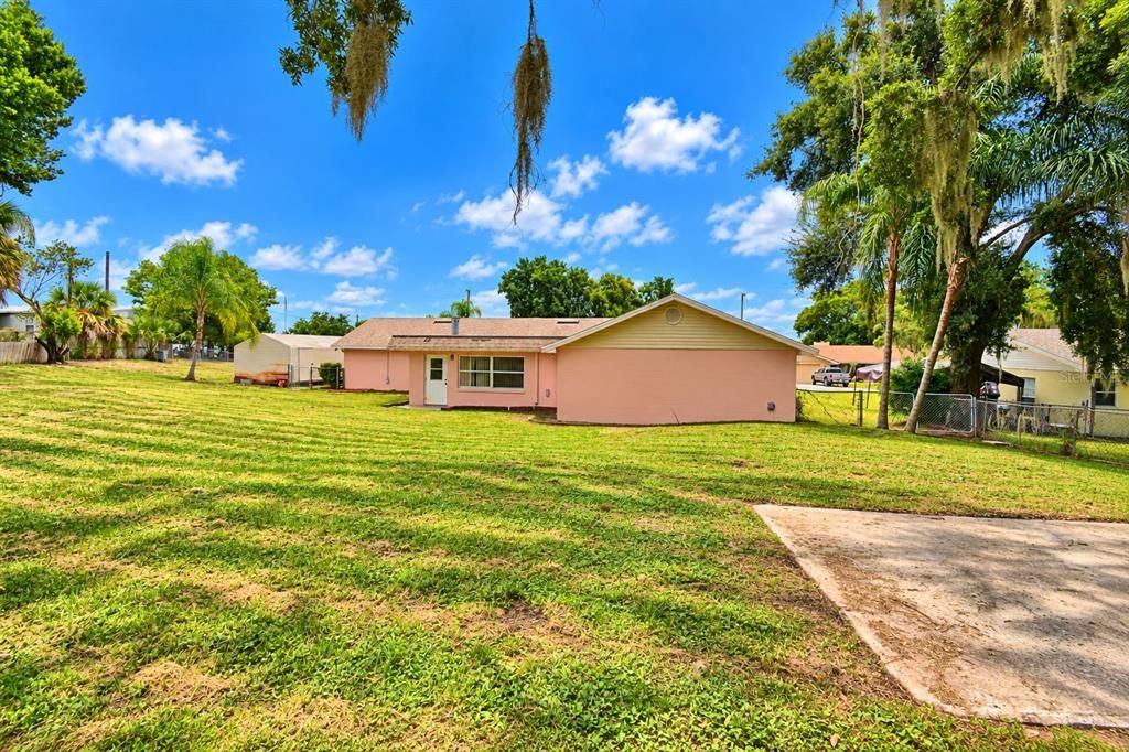 For Sale: $335,000 (3 beds, 2 baths, 2148 Square Feet)