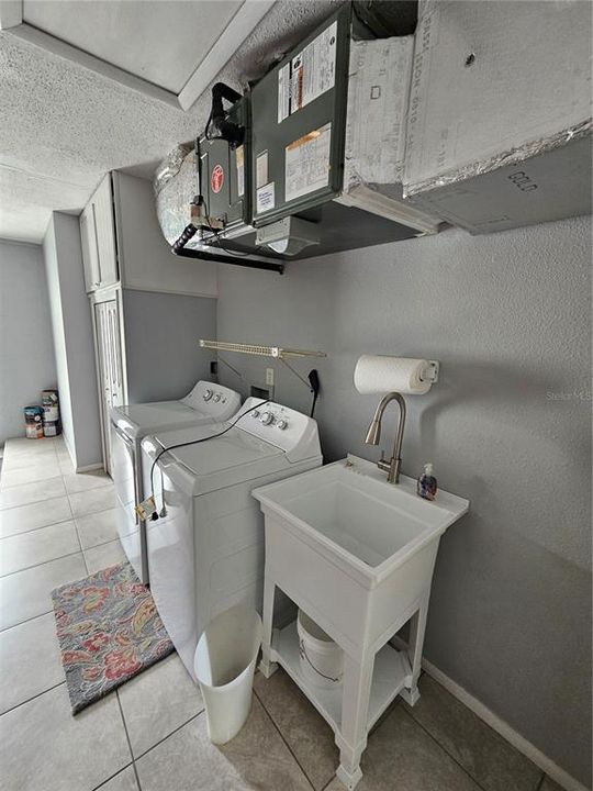 For Sale: $282,000 (2 beds, 2 baths, 1142 Square Feet)