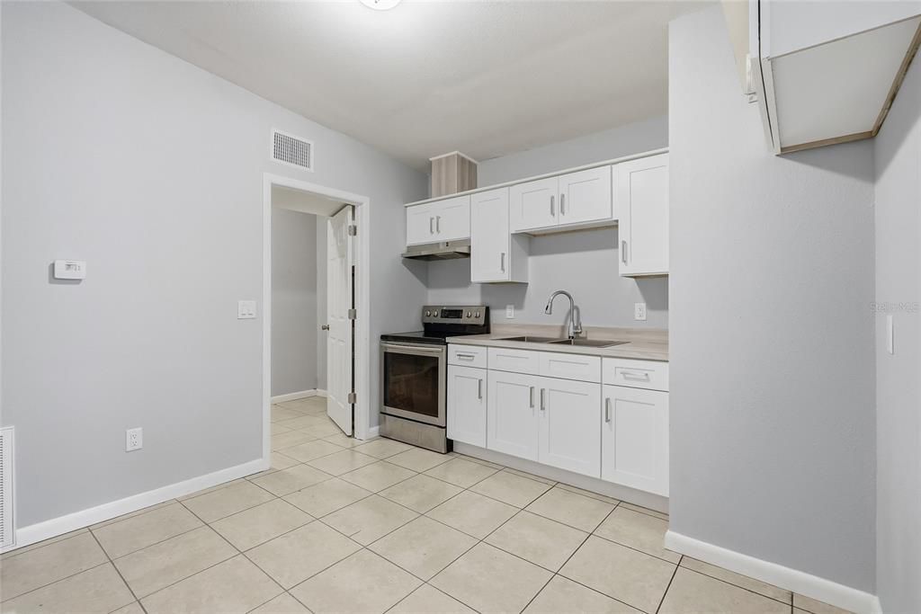For Sale: $519,999 (0 beds, 0 baths, 1571 Square Feet)