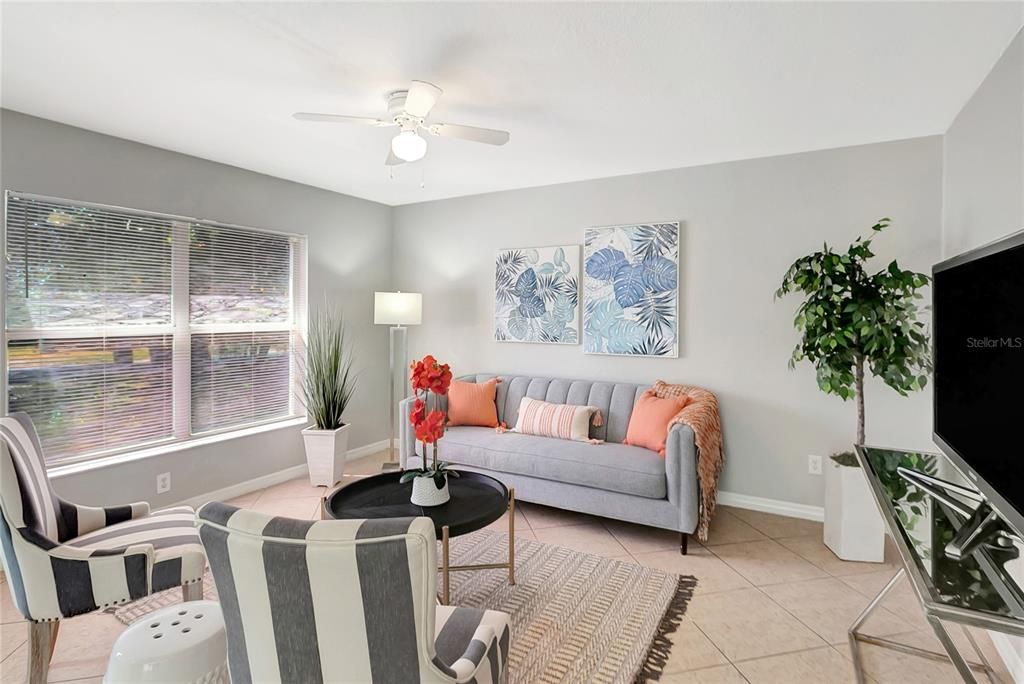 For Sale: $279,900 (3 beds, 2 baths, 1200 Square Feet)