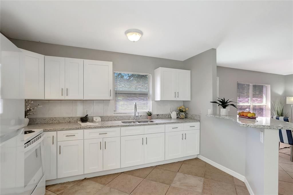 For Sale: $279,900 (3 beds, 2 baths, 1200 Square Feet)
