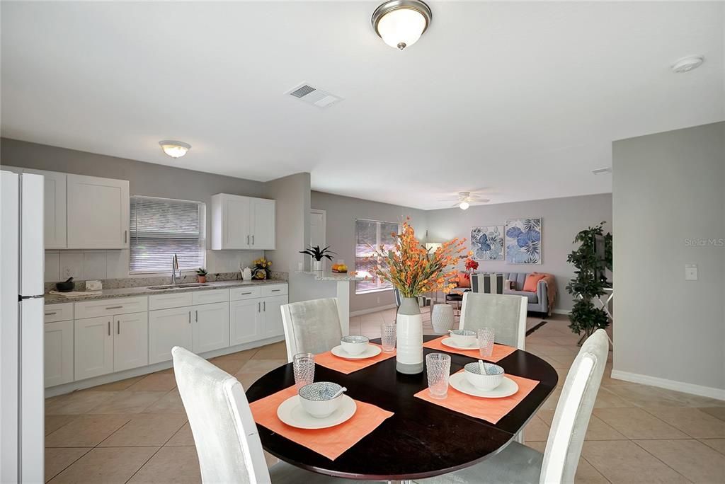 For Sale: $279,900 (3 beds, 2 baths, 1200 Square Feet)