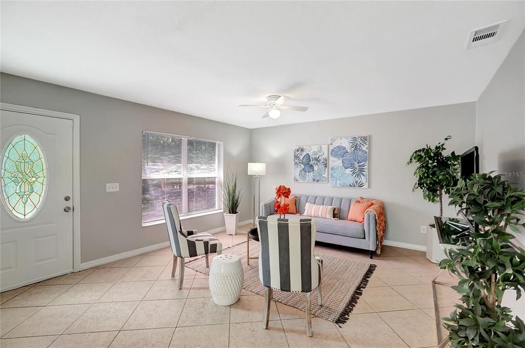 For Sale: $279,900 (3 beds, 2 baths, 1200 Square Feet)