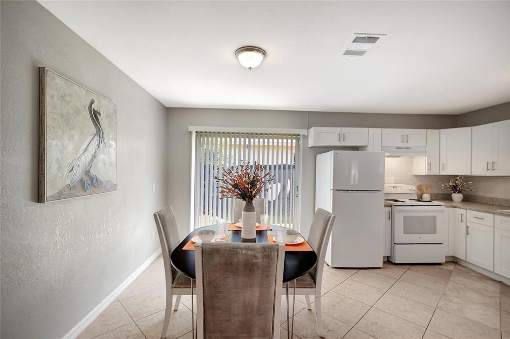For Sale: $279,900 (3 beds, 2 baths, 1200 Square Feet)