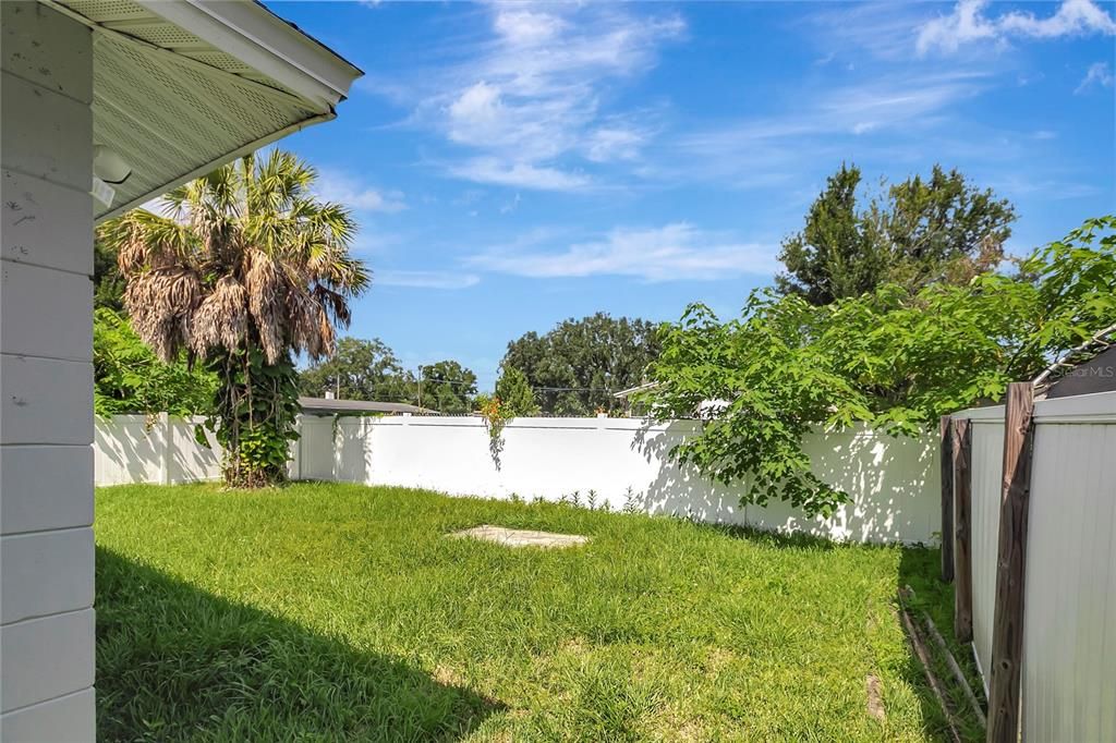 For Sale: $279,900 (3 beds, 2 baths, 1200 Square Feet)