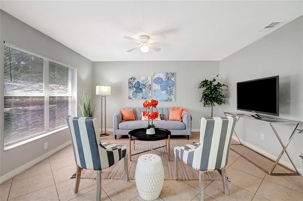 For Sale: $279,900 (3 beds, 2 baths, 1200 Square Feet)
