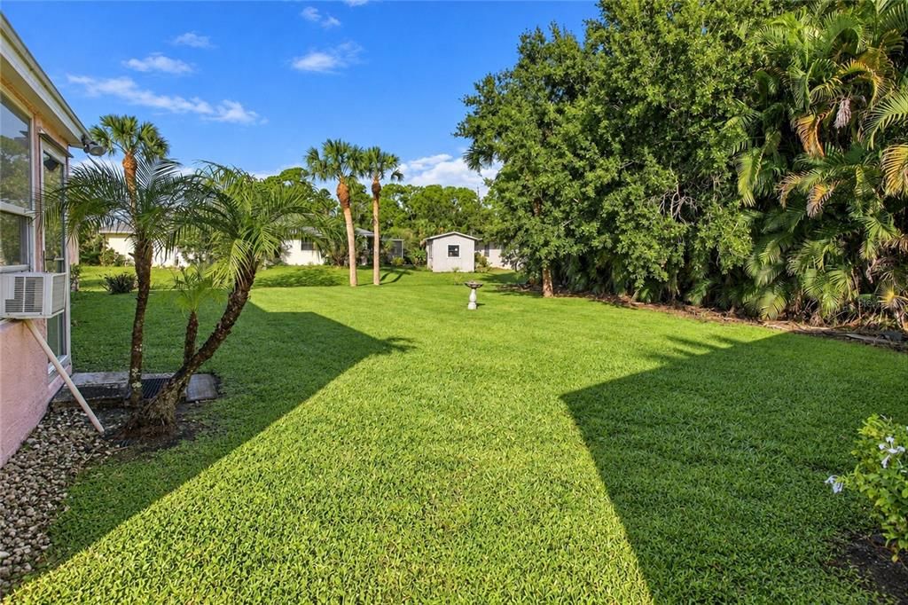 For Sale: $239,900 (2 beds, 2 baths, 1176 Square Feet)