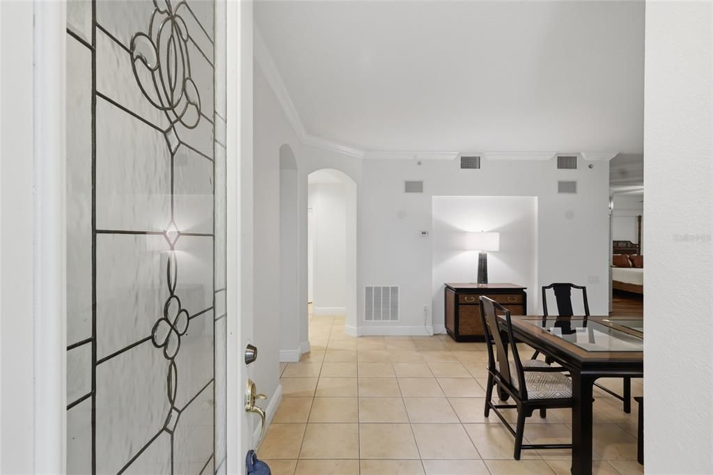 На продажу: $420,000 (2 спален, 2 ванн, 1804 Квадратных фут)