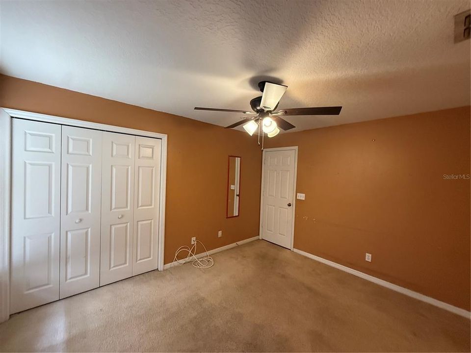 В аренду: $1,950 (4 спален, 2 ванн, 2119 Квадратных фут)