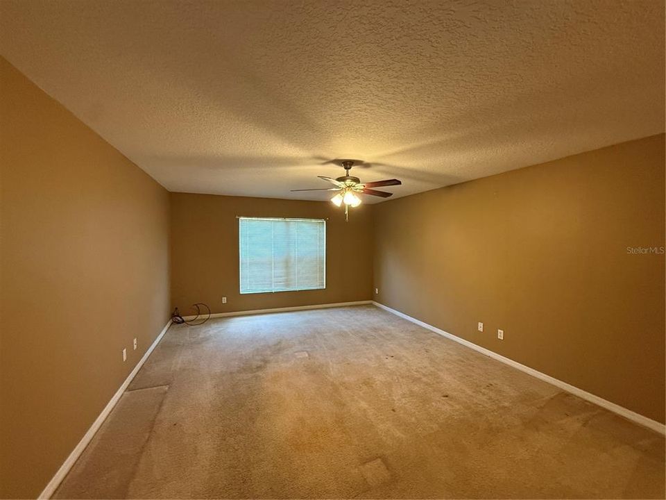 В аренду: $1,950 (4 спален, 2 ванн, 2119 Квадратных фут)