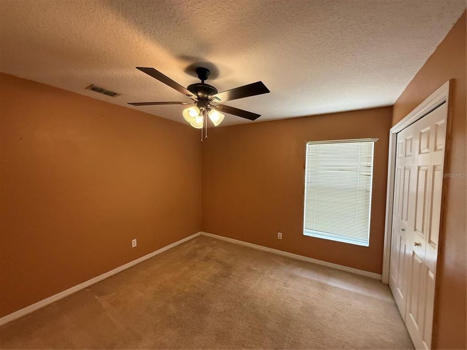 В аренду: $1,950 (4 спален, 2 ванн, 2119 Квадратных фут)