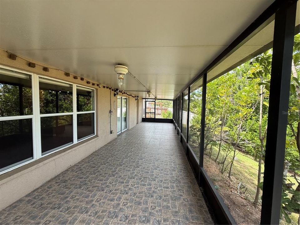 В аренду: $1,950 (4 спален, 2 ванн, 2119 Квадратных фут)