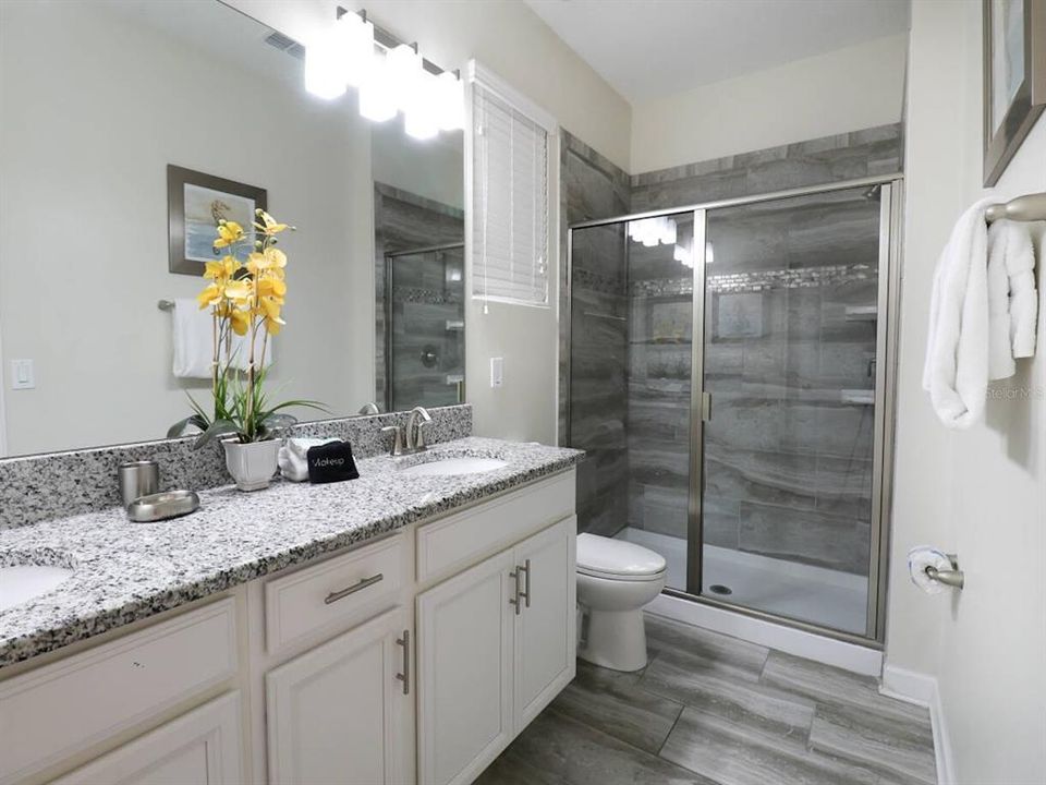 For Sale: $649,900 (5 beds, 5 baths, 3081 Square Feet)