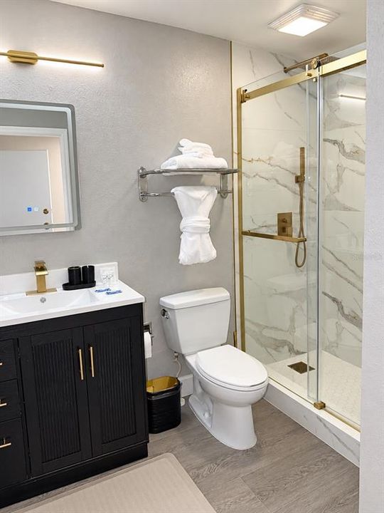 For Sale: $279,999 (2 beds, 2 baths, 795 Square Feet)