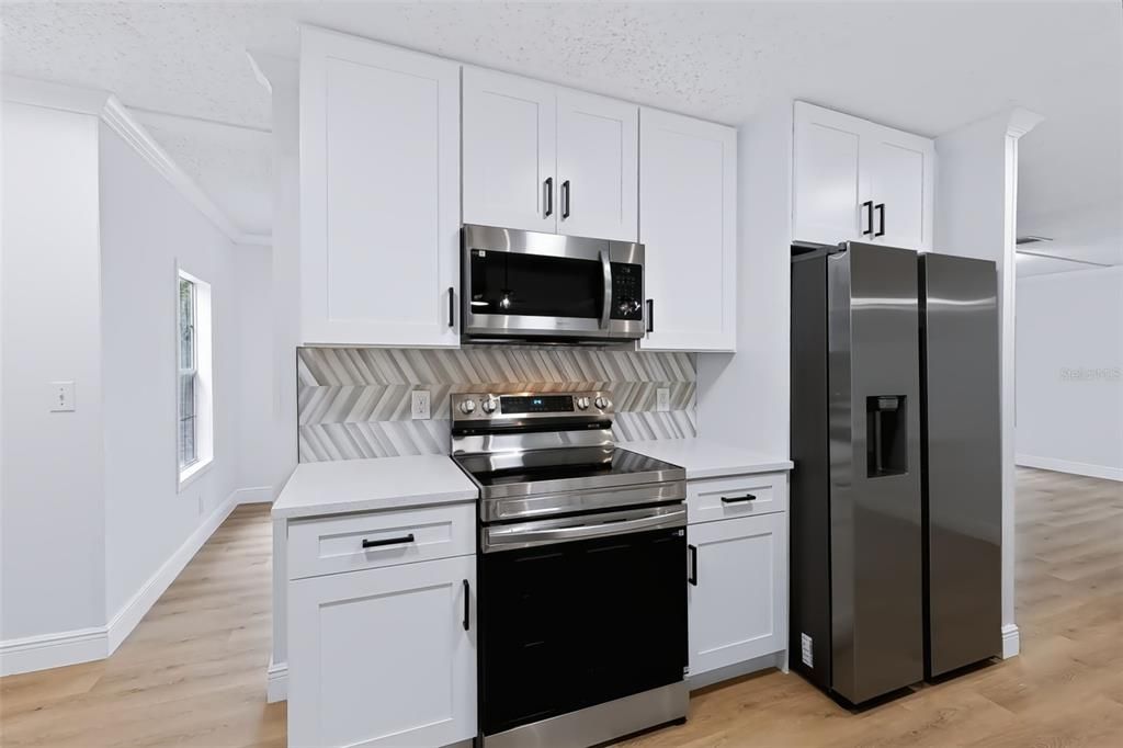 For Sale: $310,000 (3 beds, 2 baths, 2160 Square Feet)