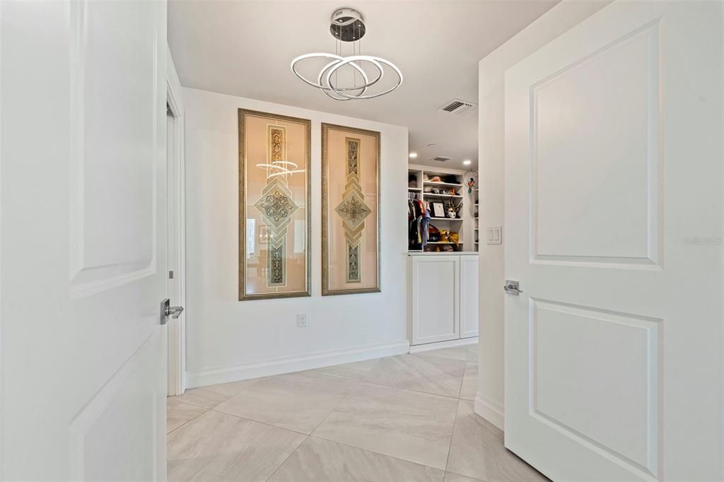 For Sale: $3,150,000 (3 beds, 3 baths, 2721 Square Feet)