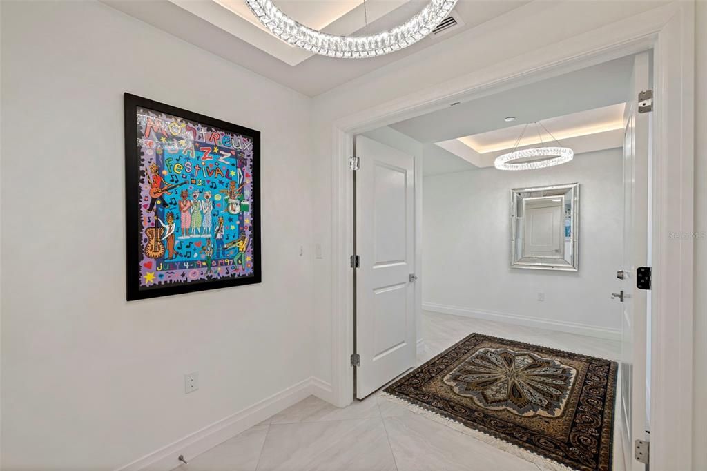 For Sale: $3,150,000 (3 beds, 3 baths, 2721 Square Feet)