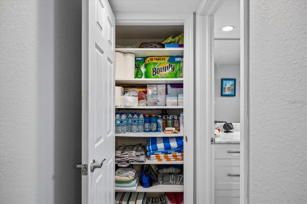 For Rent: $2,900 (2 beds, 2 baths, 1700 Square Feet)