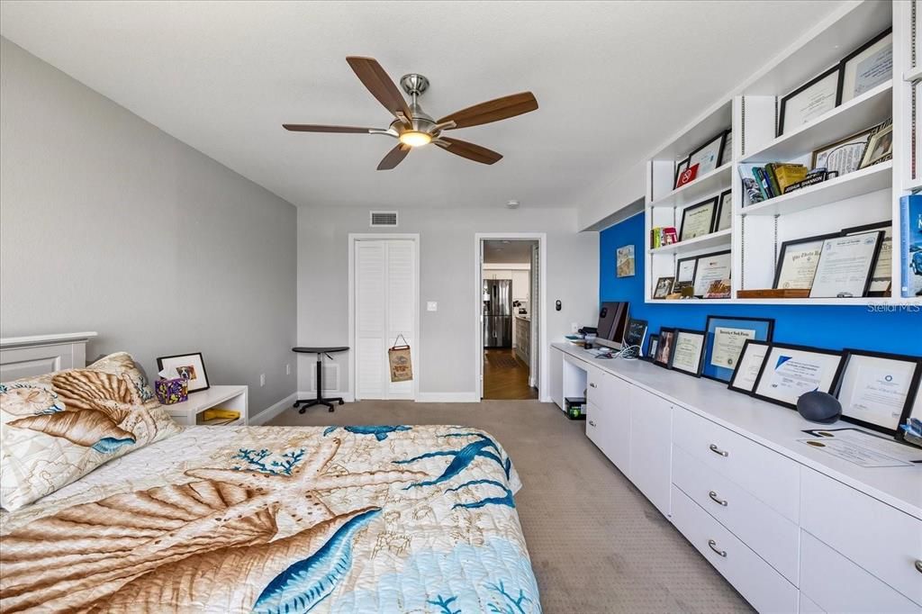 For Rent: $2,900 (2 beds, 2 baths, 1700 Square Feet)