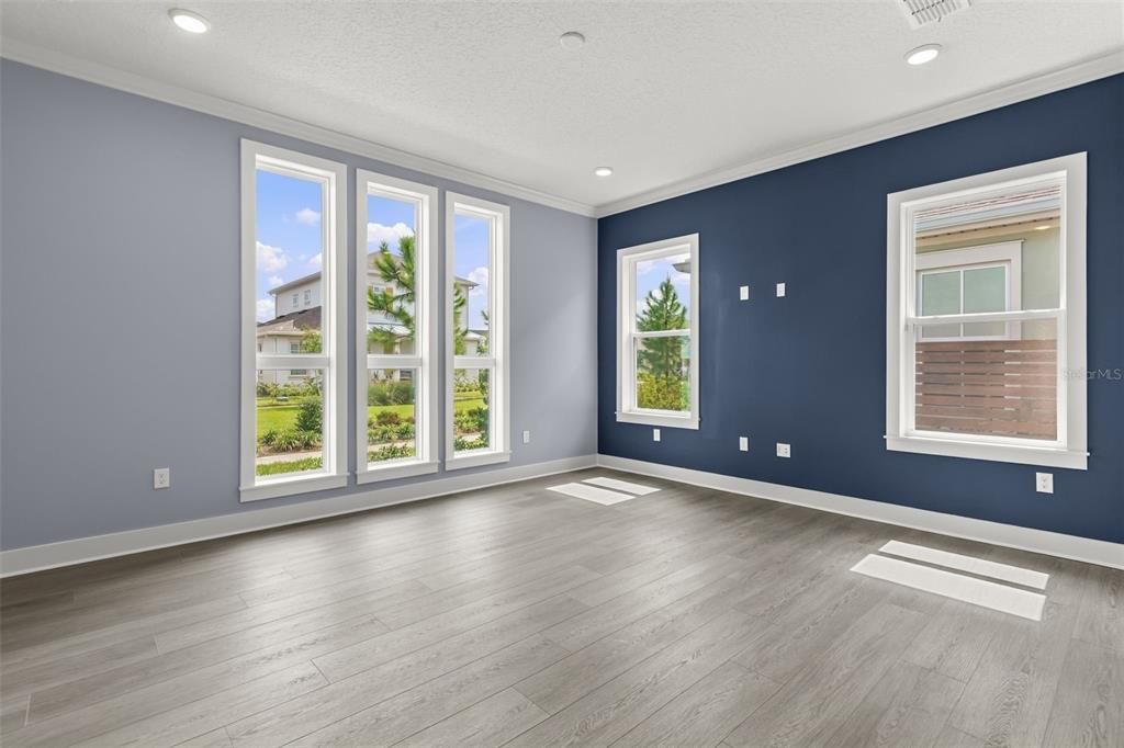 For Sale: $1,390,000 (5 beds, 4 baths, 3846 Square Feet)