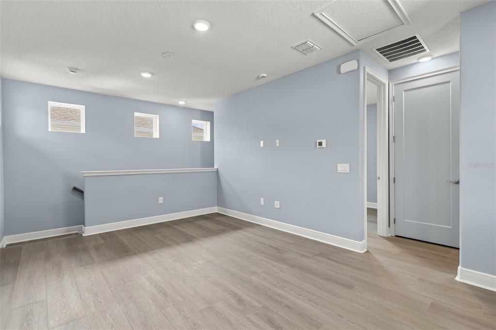 For Sale: $1,390,000 (5 beds, 4 baths, 3846 Square Feet)