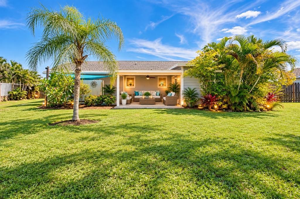 For Sale: $249,500 (2 beds, 2 baths, 1245 Square Feet)