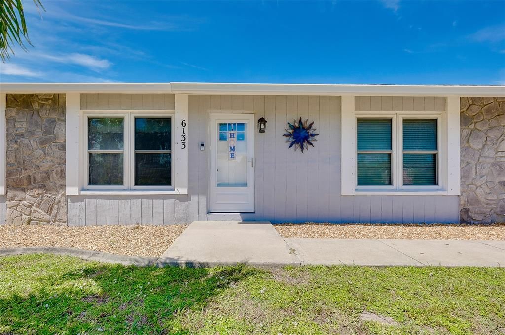 For Sale: $249,500 (2 beds, 2 baths, 1245 Square Feet)