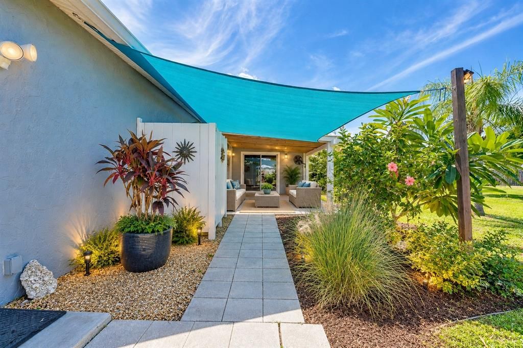 For Sale: $249,500 (2 beds, 2 baths, 1245 Square Feet)