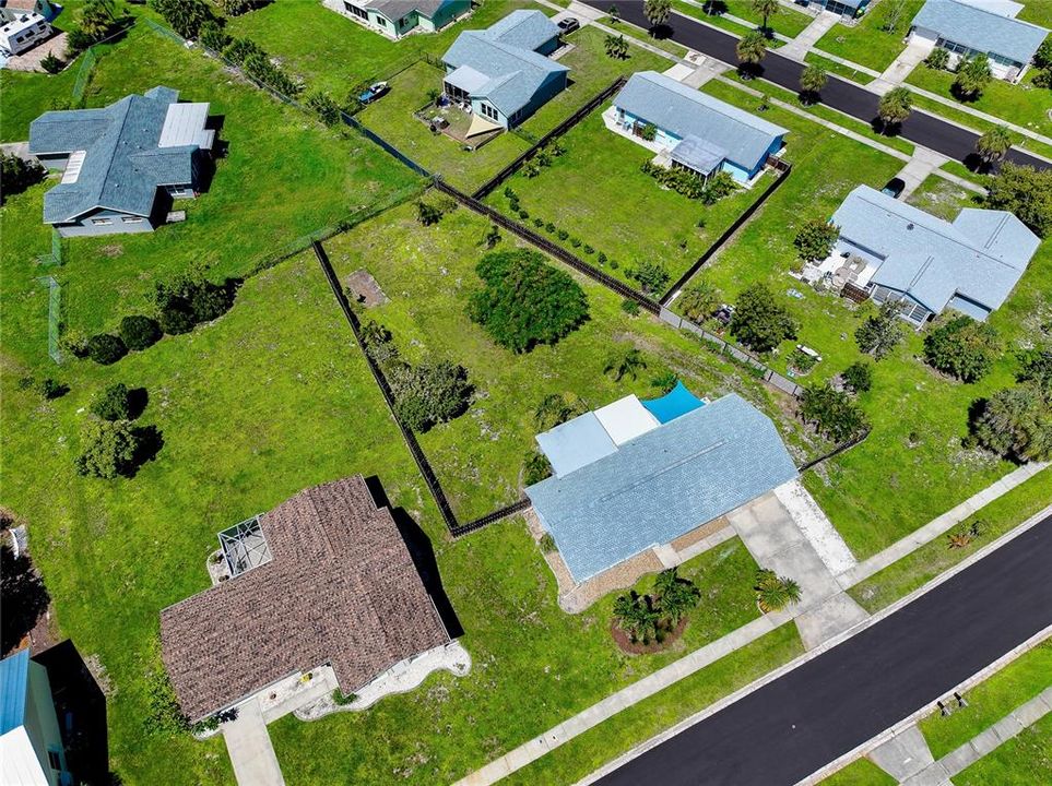 For Sale: $249,500 (2 beds, 2 baths, 1245 Square Feet)