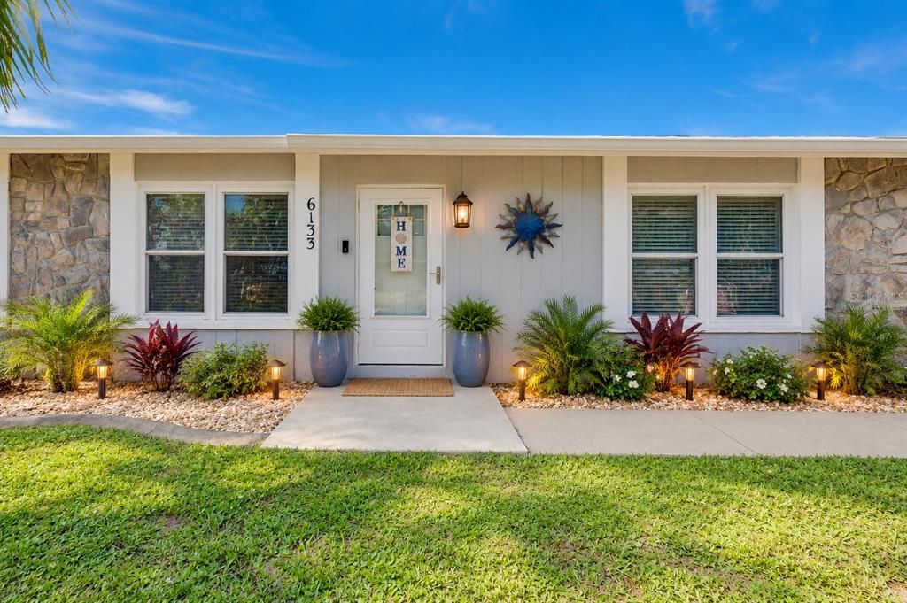 For Sale: $249,500 (2 beds, 2 baths, 1245 Square Feet)