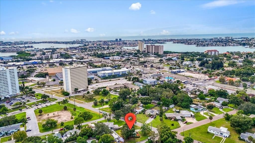 For Sale: $354,900 (2 beds, 1 baths, 1031 Square Feet)