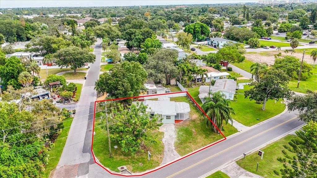 For Sale: $354,900 (2 beds, 1 baths, 1031 Square Feet)