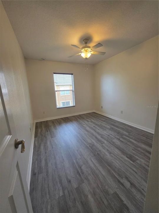For Sale: $339,900 (3 beds, 3 baths, 1828 Square Feet)