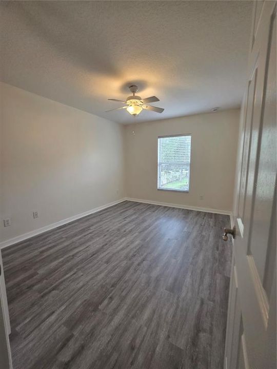 For Sale: $339,900 (3 beds, 3 baths, 1828 Square Feet)