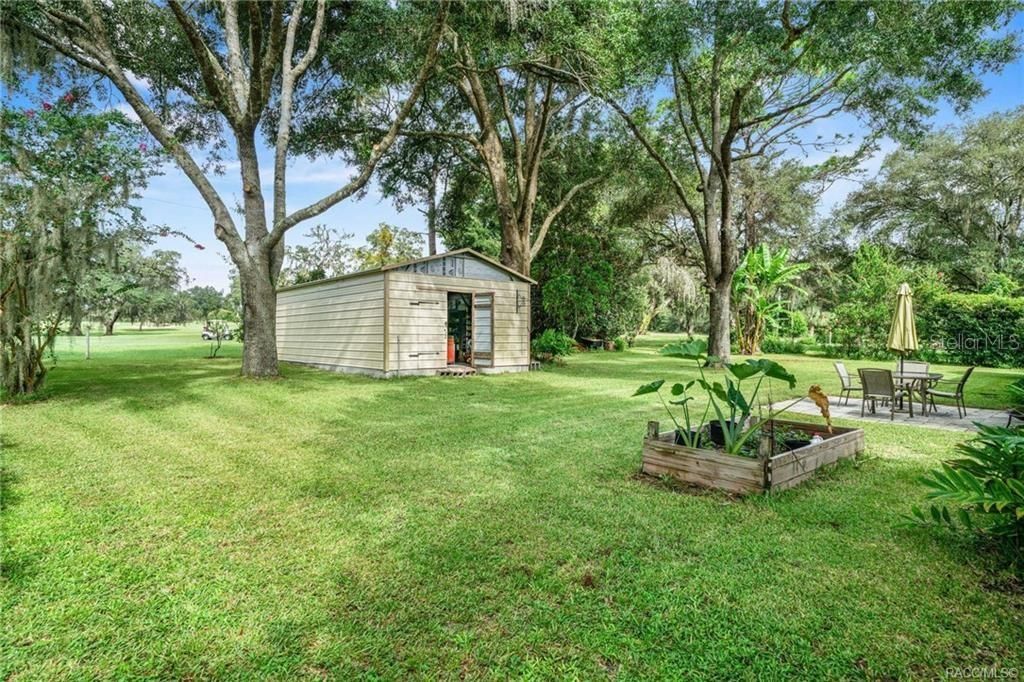 For Sale: $315,000 (2 beds, 2 baths, 2014 Square Feet)