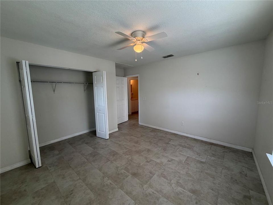 For Rent: $1,450 (2 beds, 1 baths, 728 Square Feet)