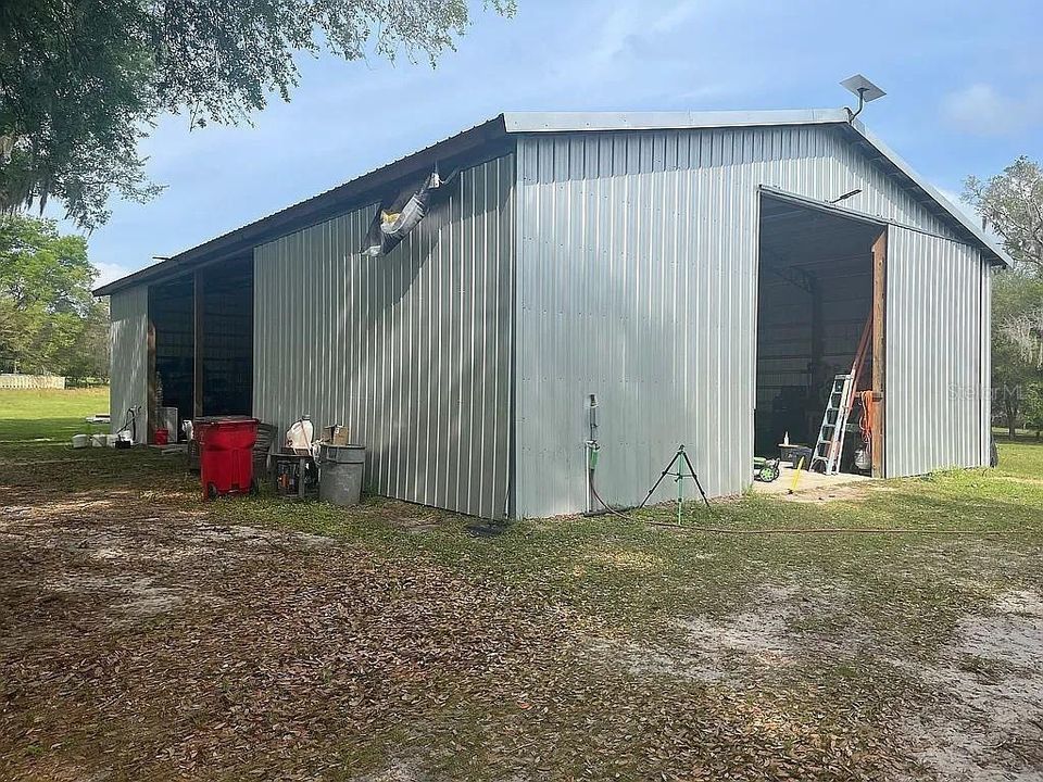 For Sale: $498,000 (2 beds, 1 baths, 644 Square Feet)