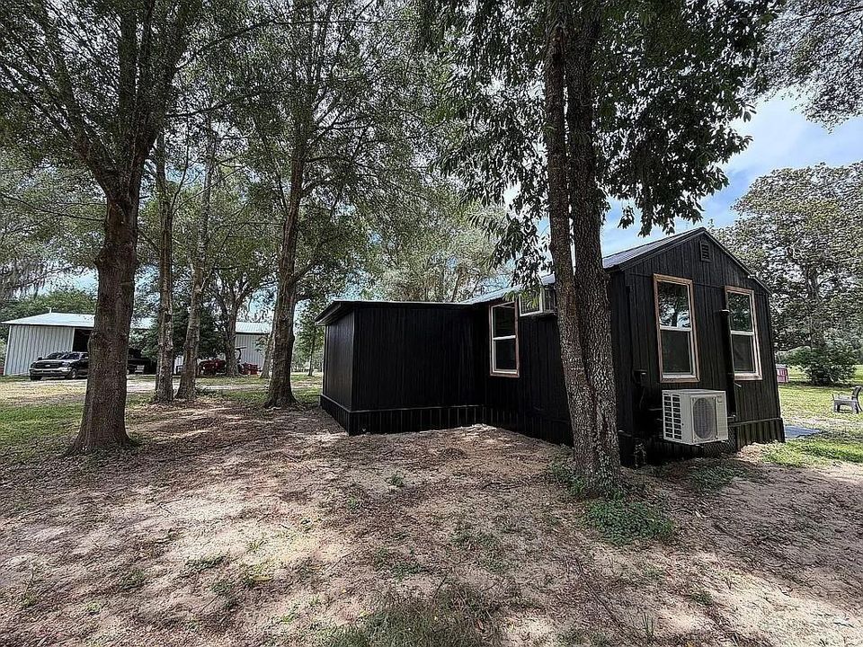 For Sale: $498,000 (2 beds, 1 baths, 644 Square Feet)